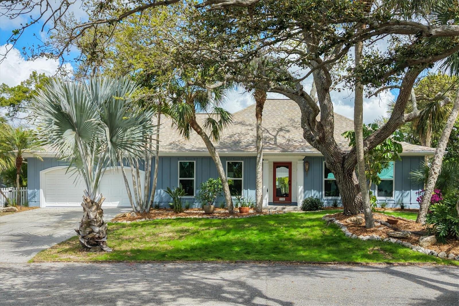 SIESTA BEACH - Residential