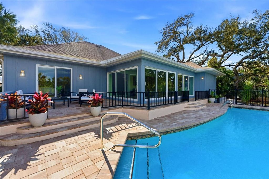 Photo of 700 Tropical Circle, Sarasota, FL 34242 (MLS # A4684757)