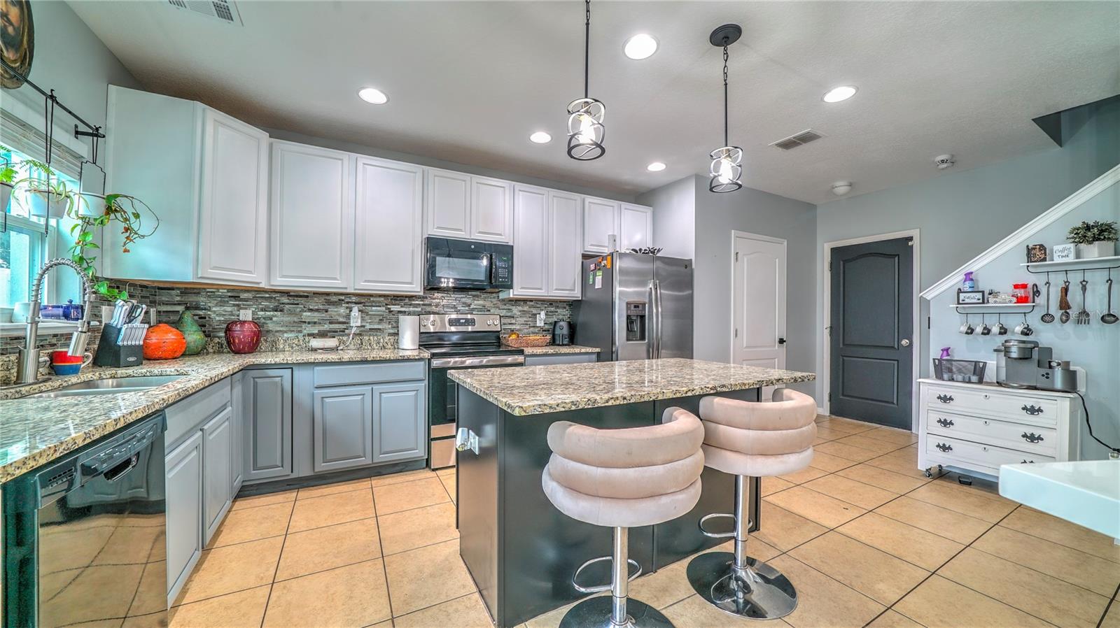 MABEL LOOP RIDGE SUB - Residential