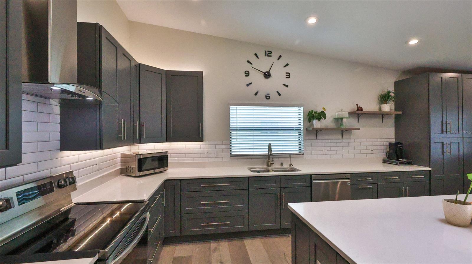 Florida Shores 01 - Residential