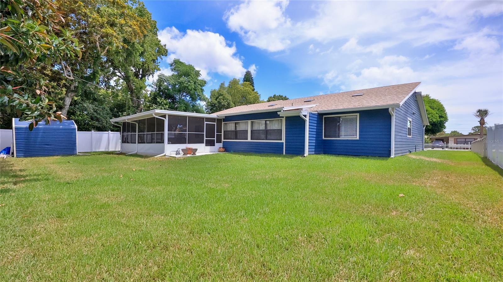 Florida Shores 01 - Residential