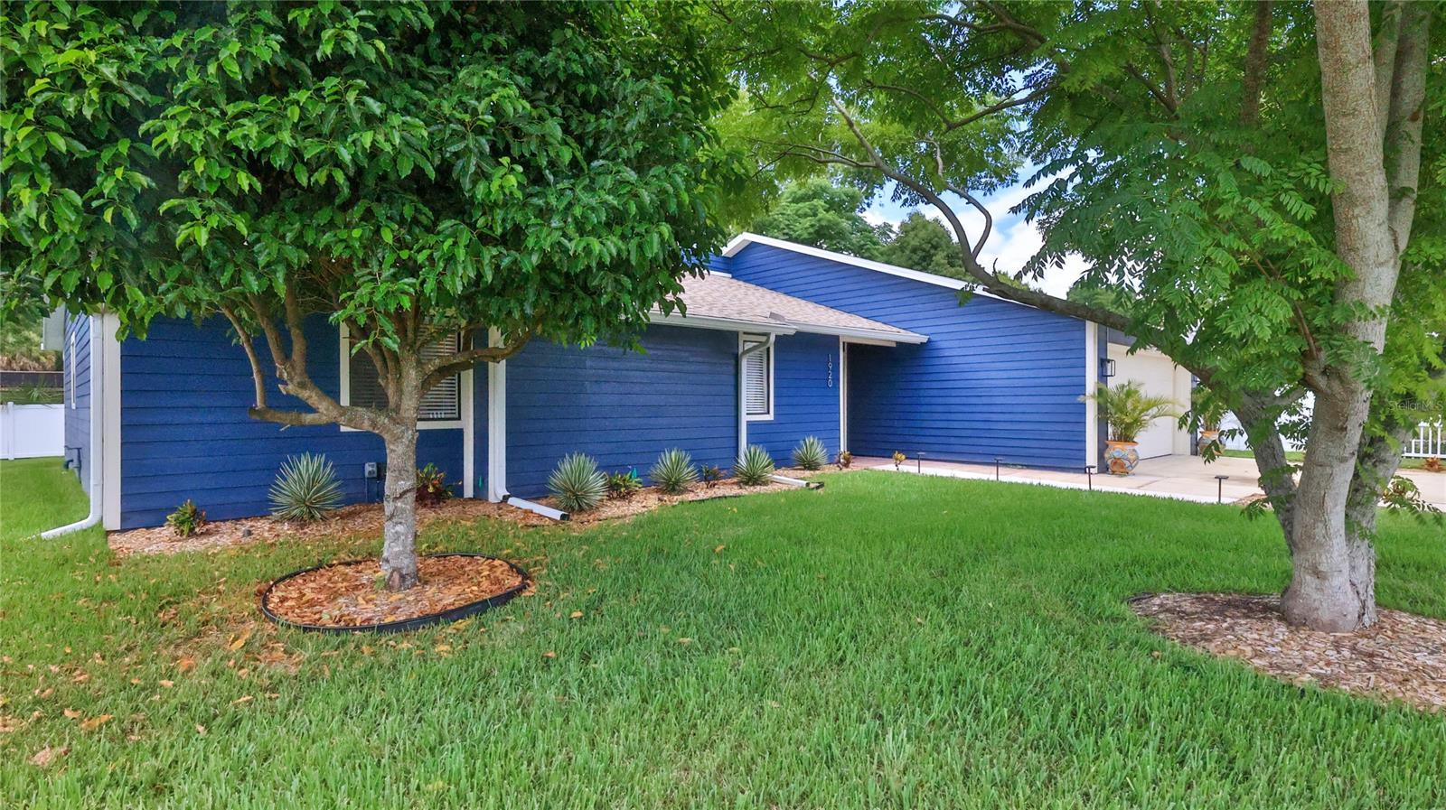 Florida Shores 01 - Residential