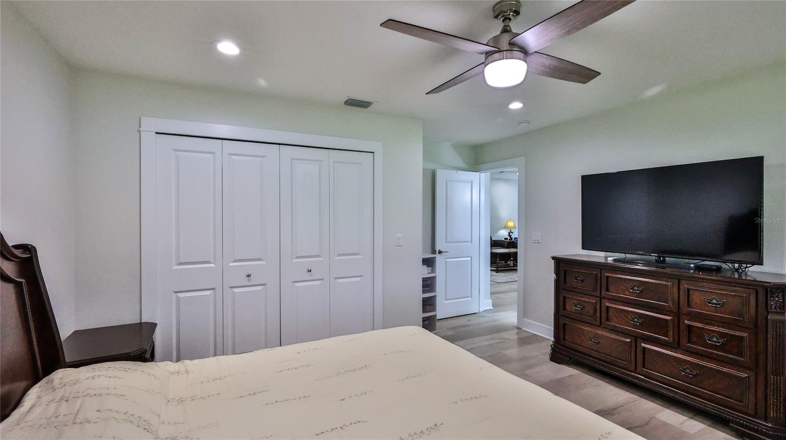 Florida Shores 01 - Residential