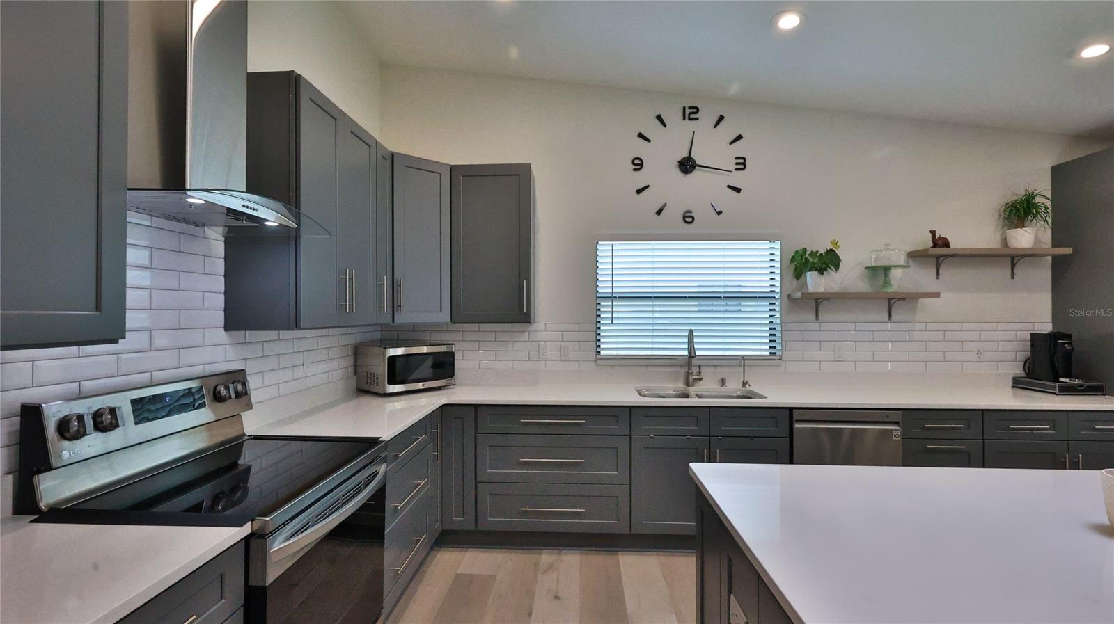 Florida Shores 01 - Residential