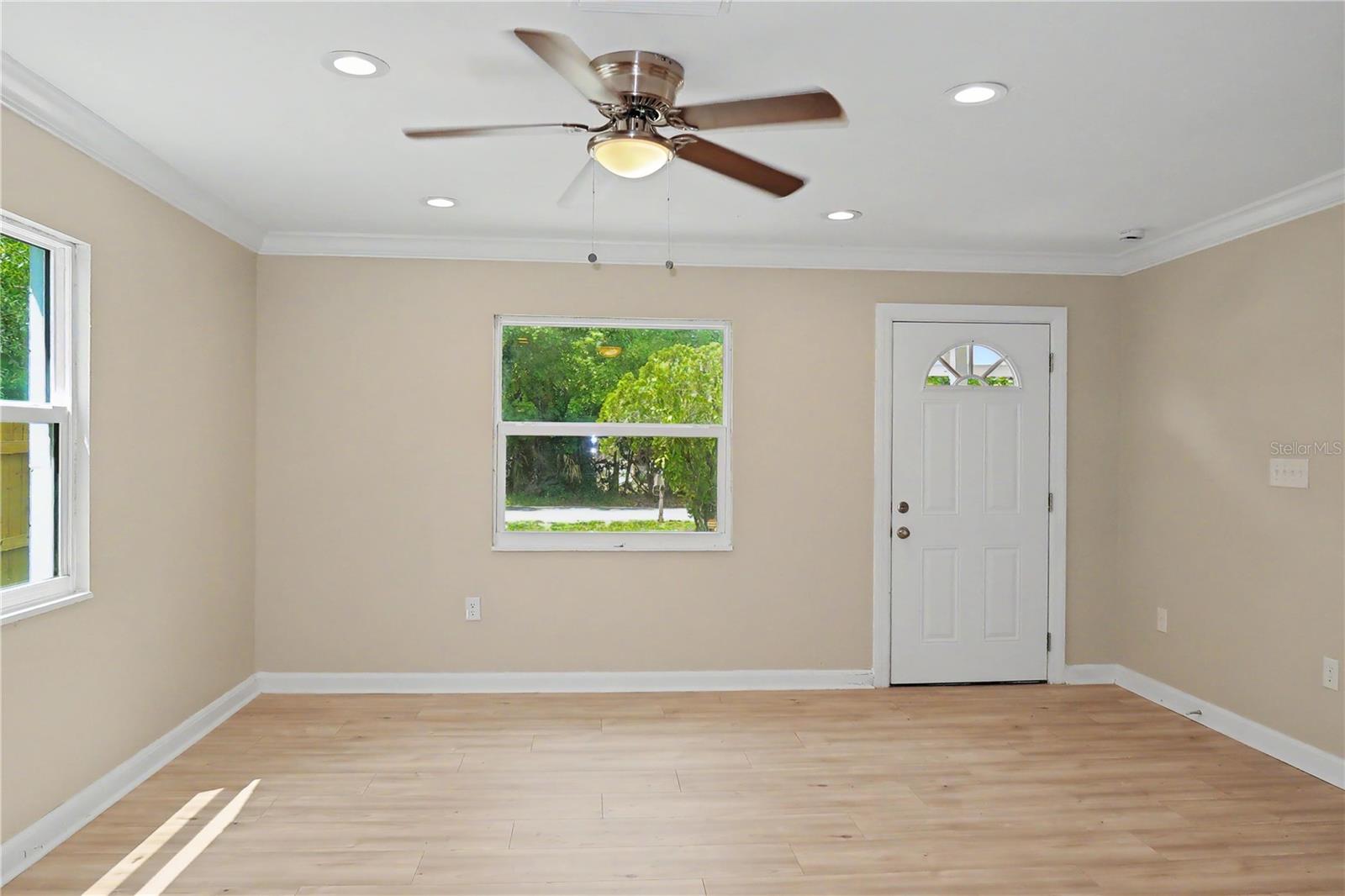 WALTON - Residential Income