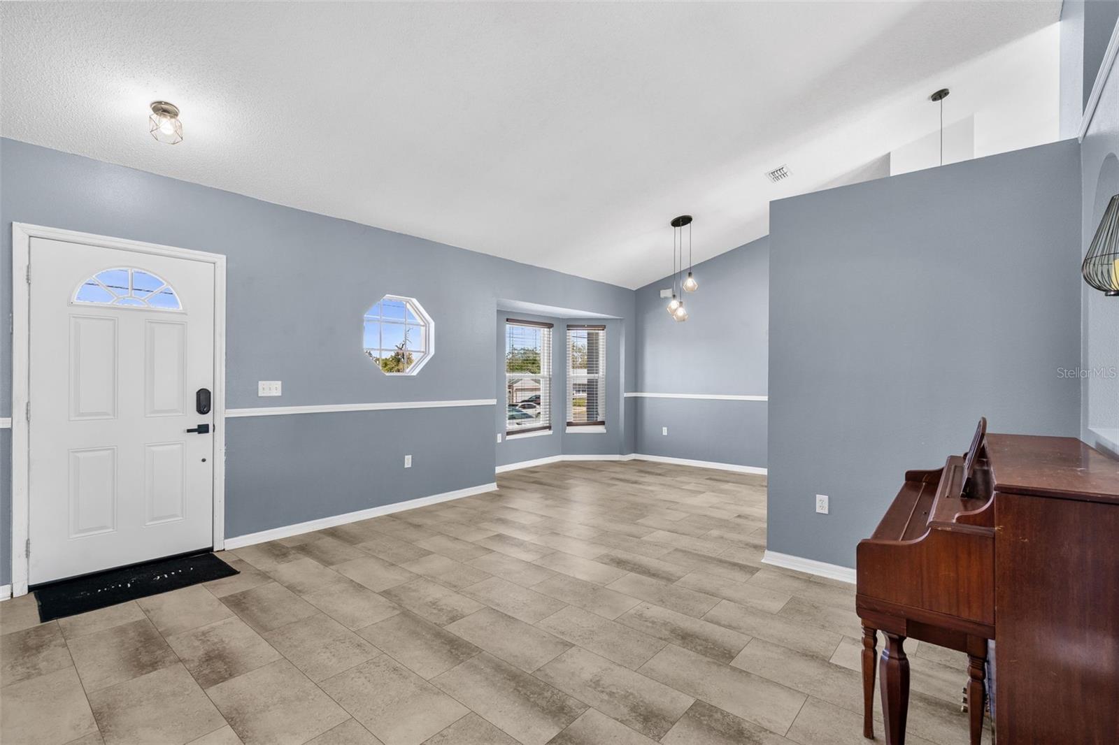 SPRING HILL - Residential