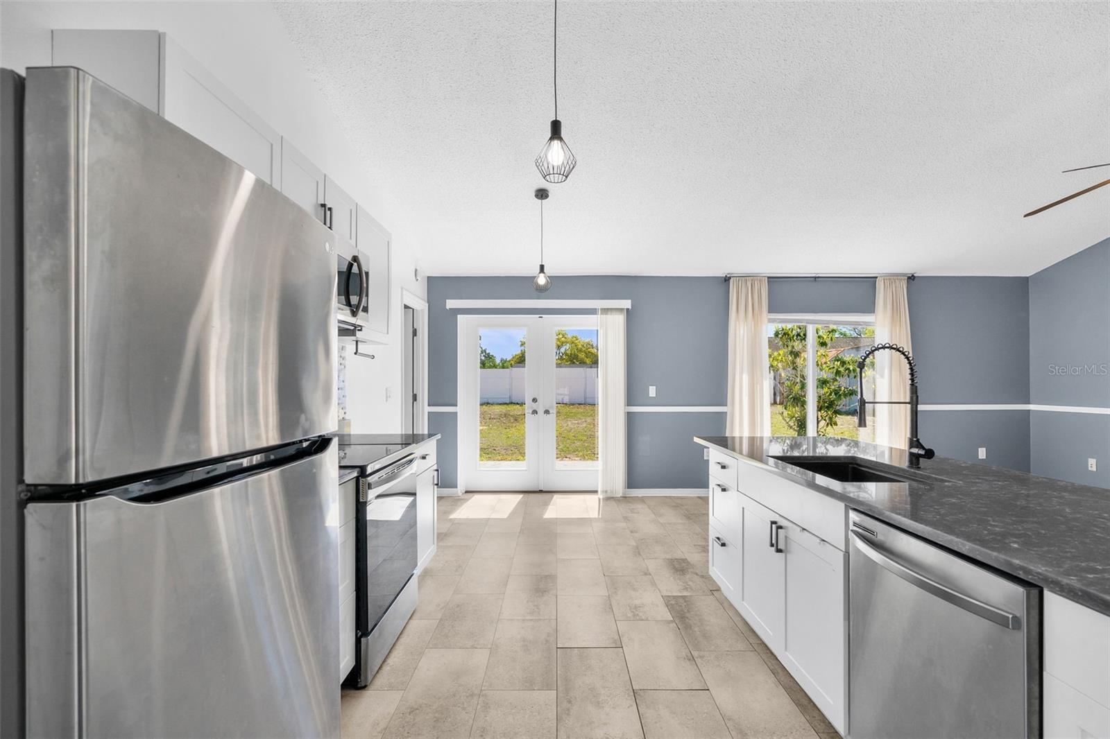 SPRING HILL - Residential