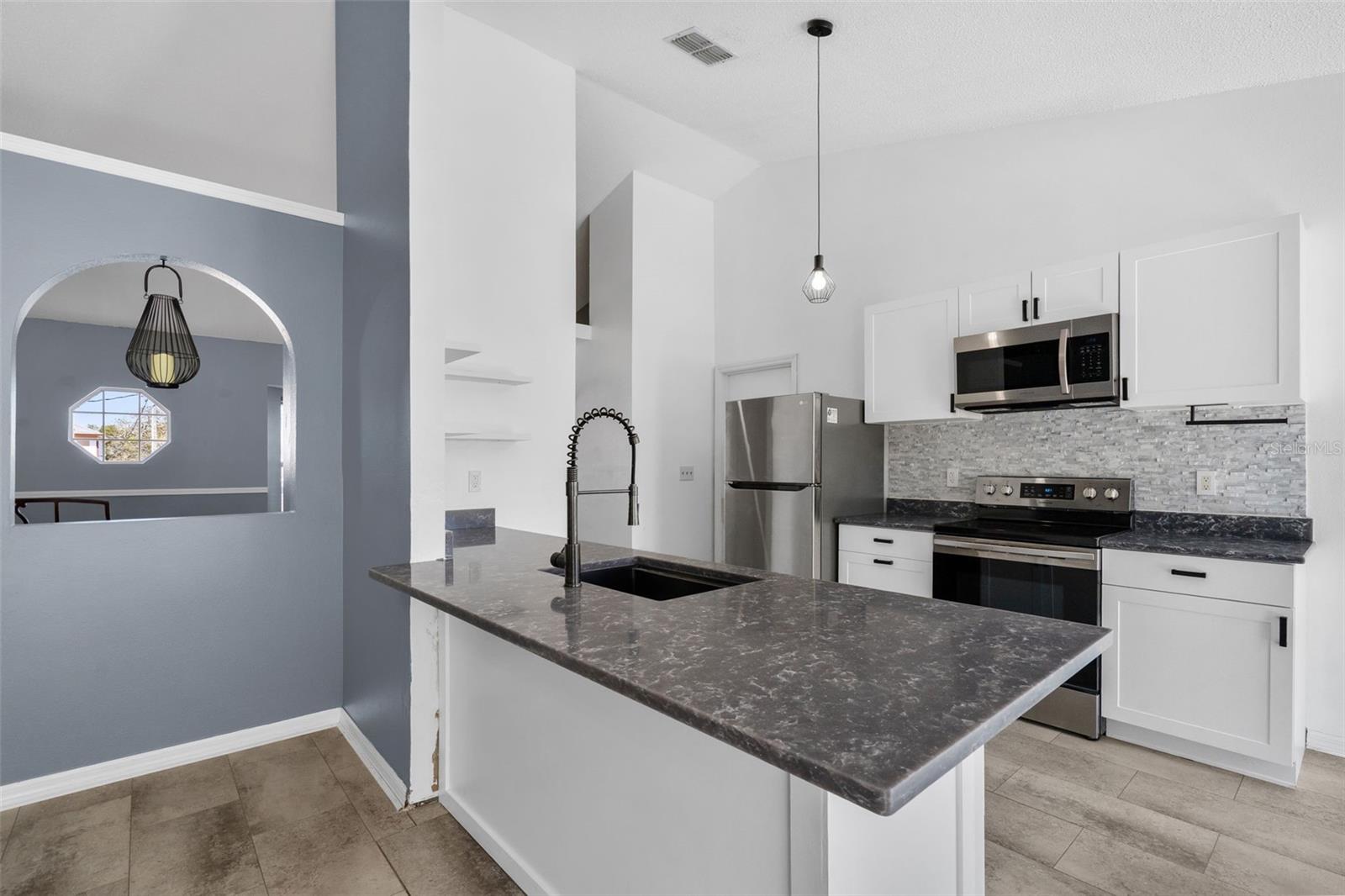 SPRING HILL - Residential