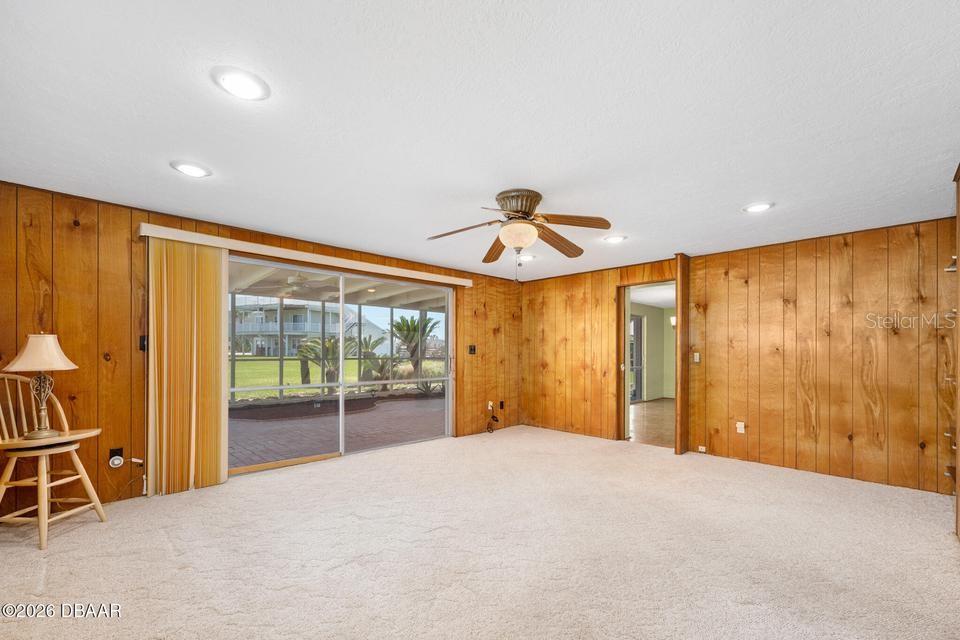 ORMOND BEACH PLAZA - Residential