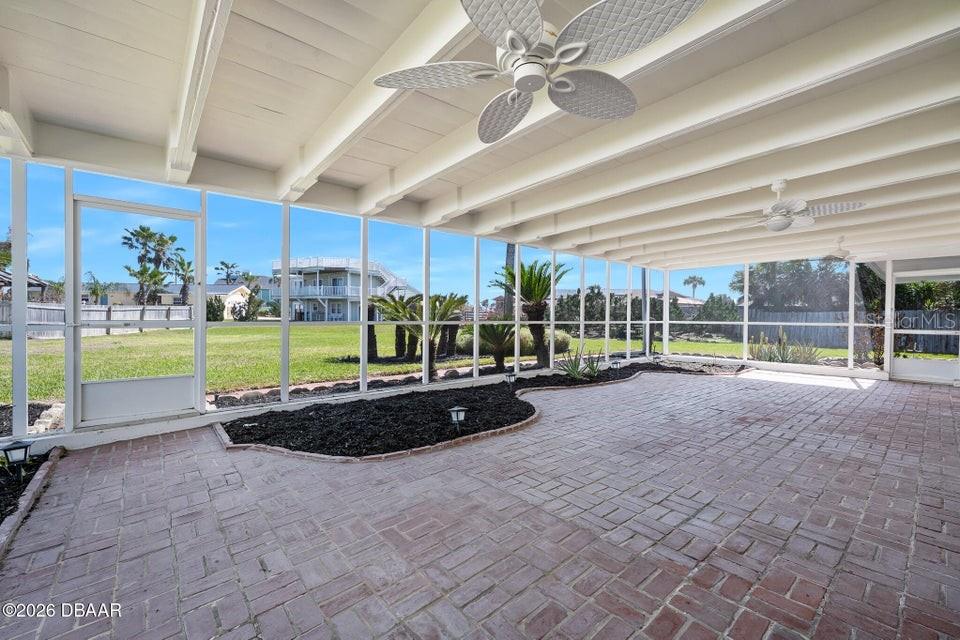 ORMOND BEACH PLAZA - Residential