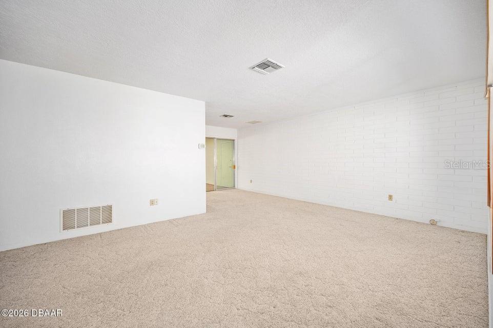 ORMOND BEACH PLAZA - Residential