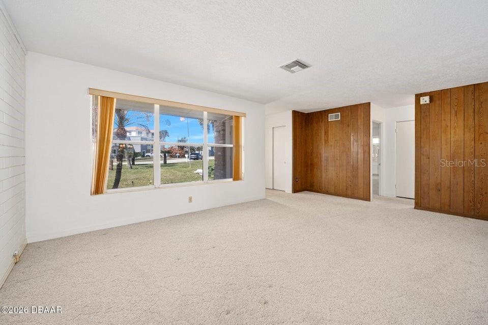 ORMOND BEACH PLAZA - Residential