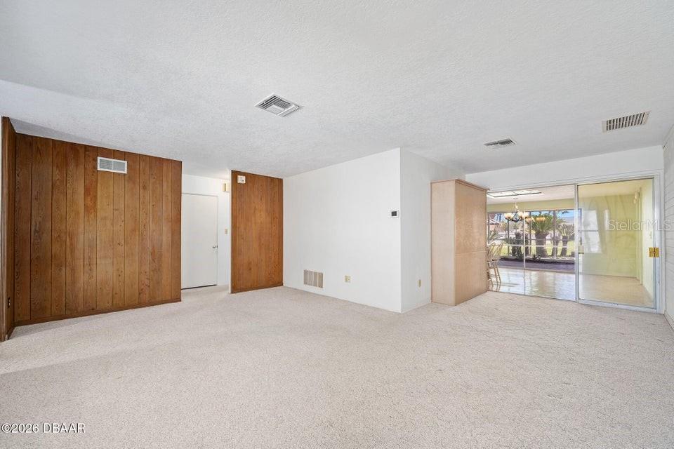 ORMOND BEACH PLAZA - Residential