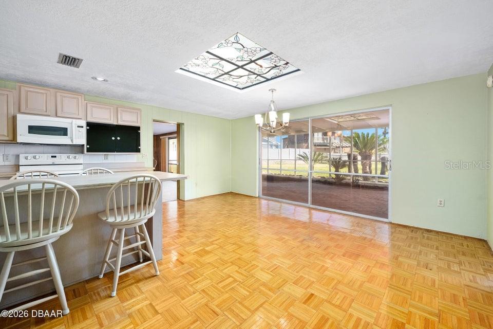 ORMOND BEACH PLAZA - Residential