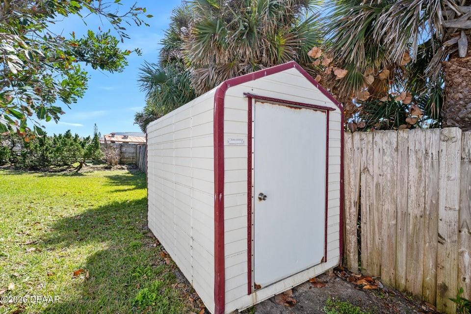 ORMOND BEACH PLAZA - Residential