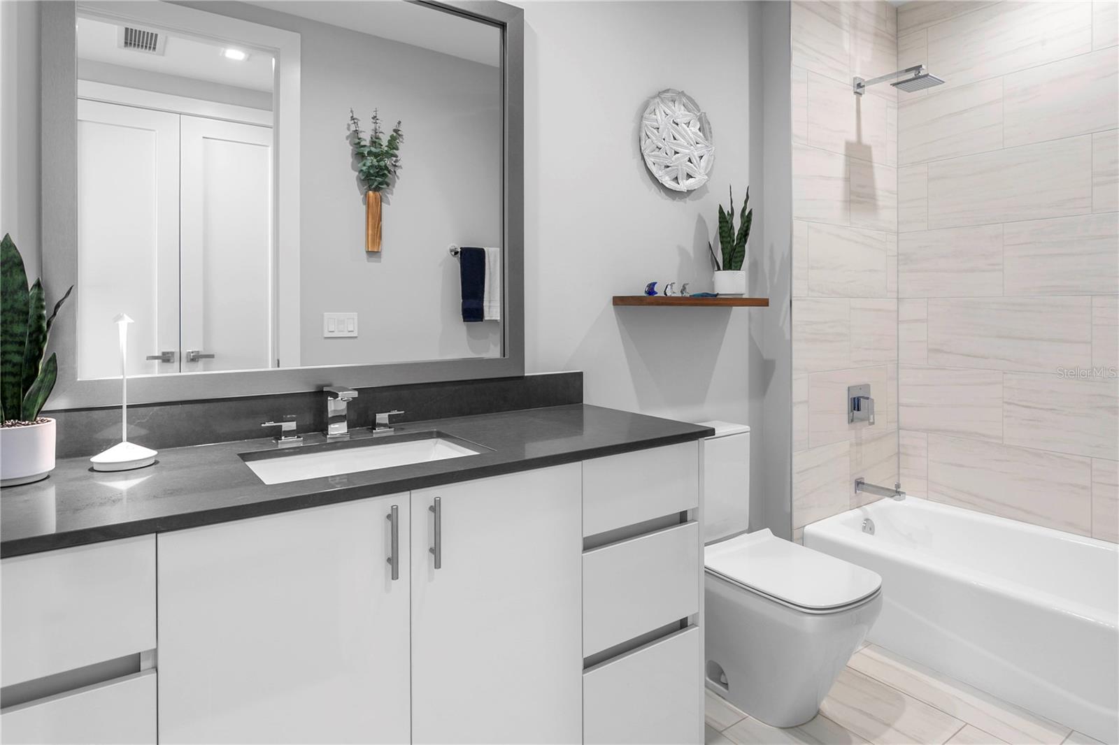 MARINA POINTE EAST - Residential