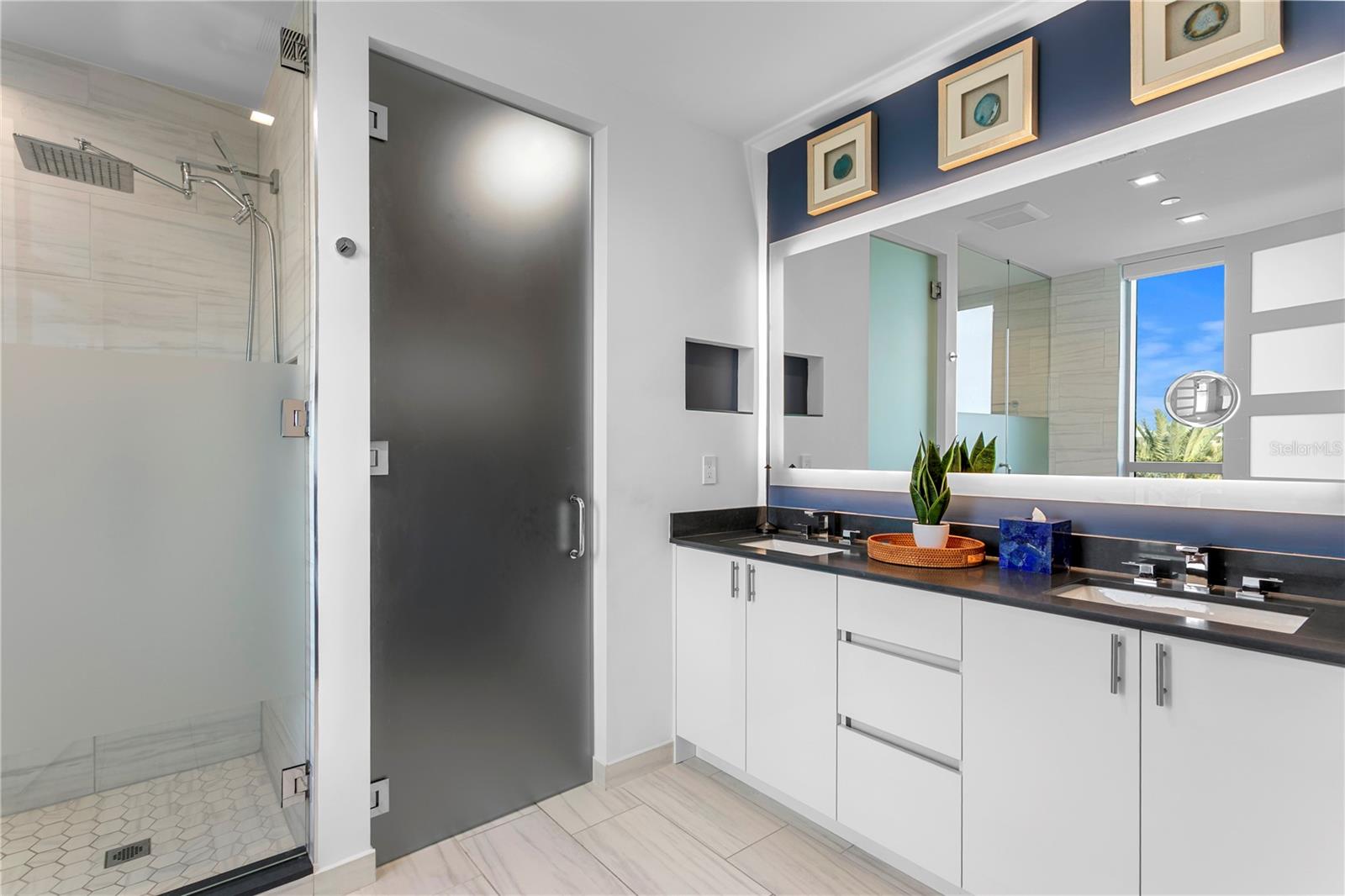 MARINA POINTE EAST - Residential