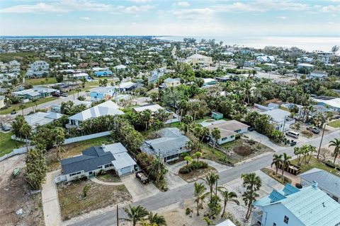 A home in ANNA MARIA