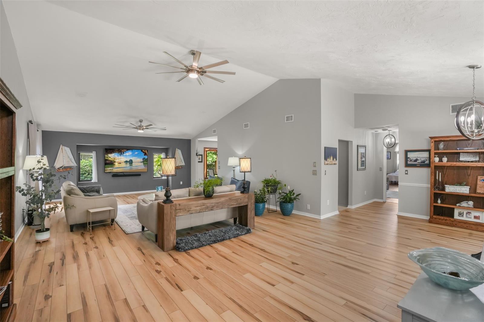 112 PEACHTREE CIRCLE