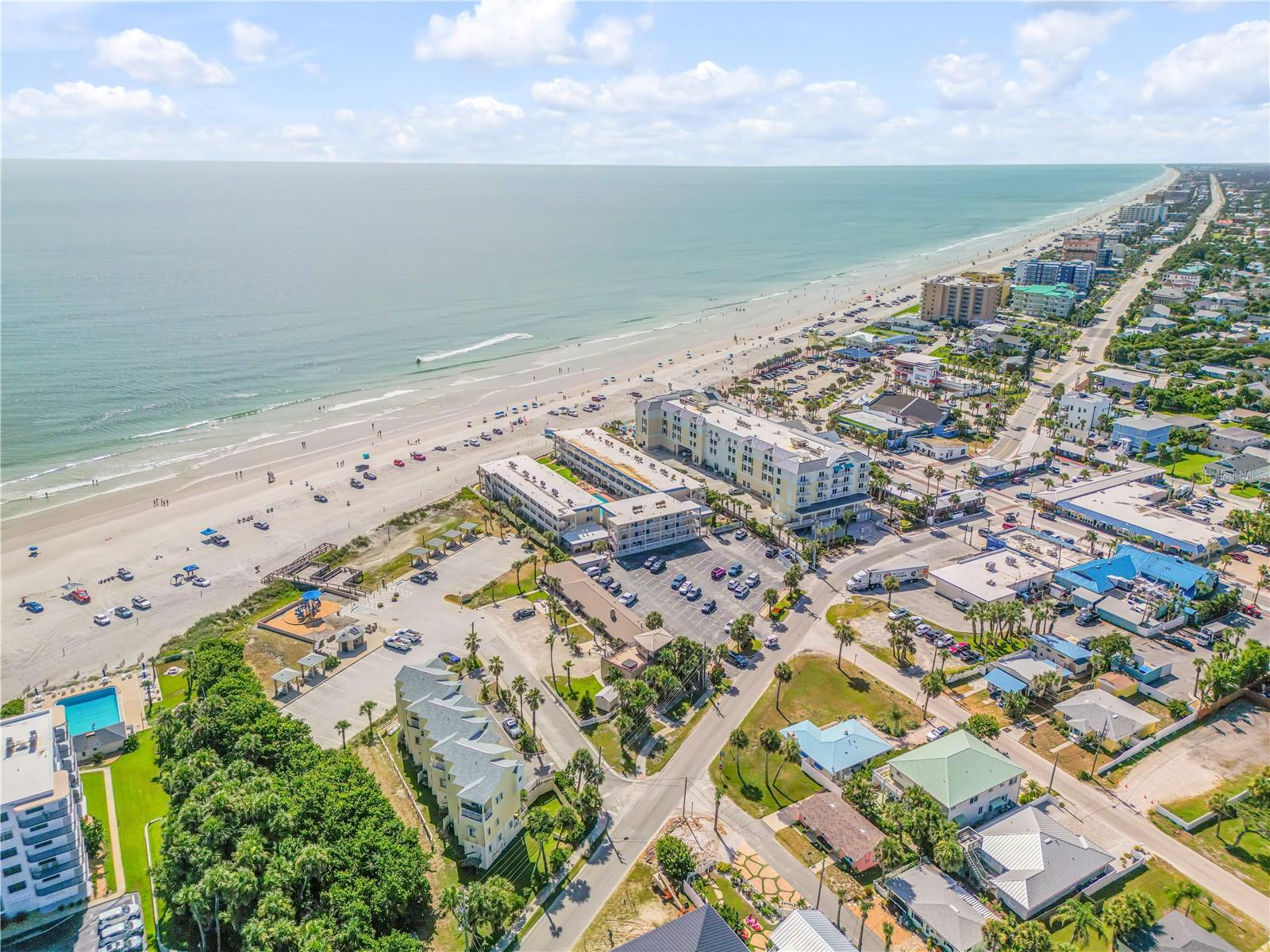 WIN SAN CLUB CONDO - Residential