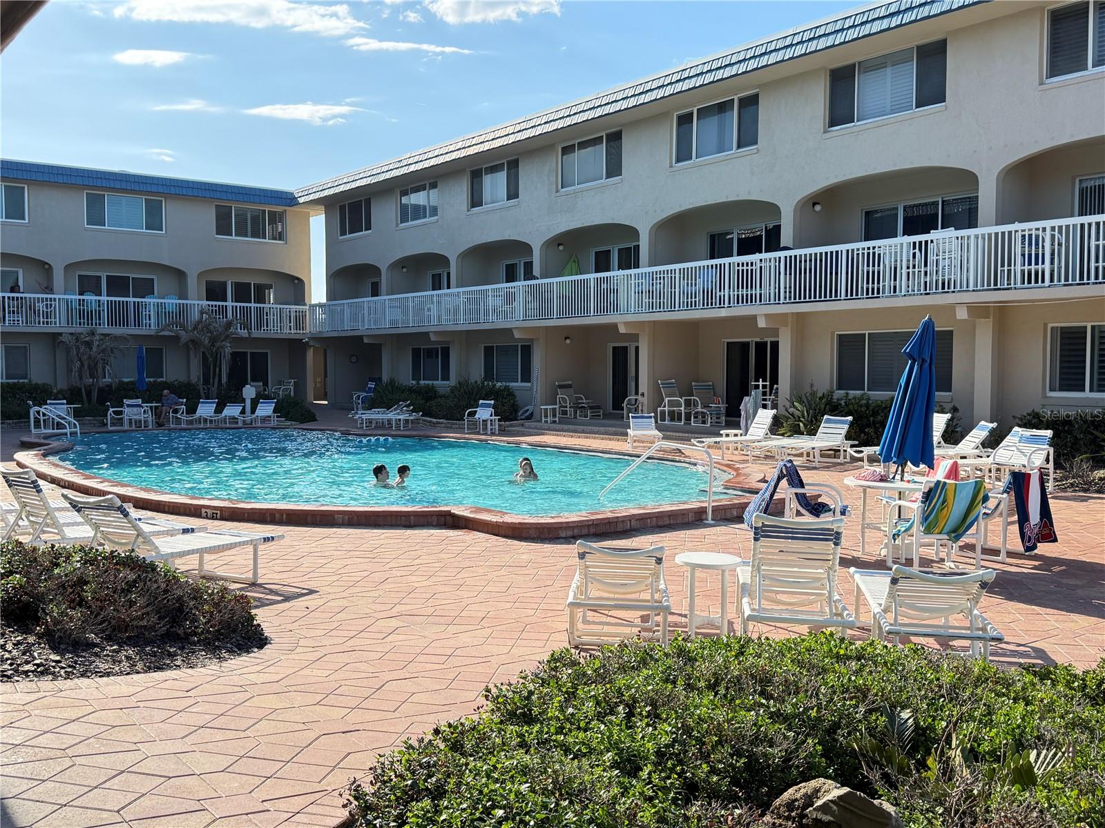 WIN SAN CLUB CONDO - Residential