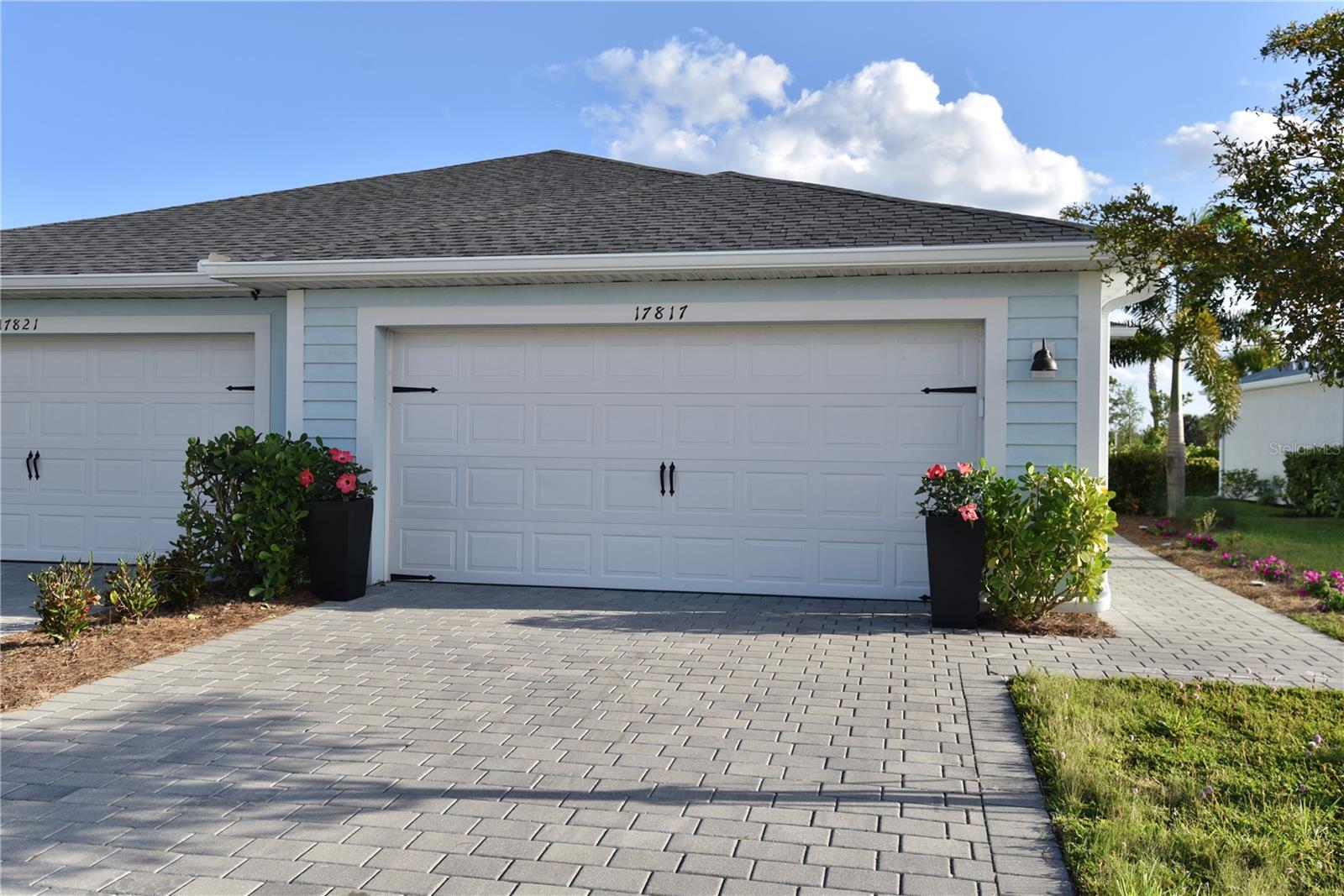 17817 WOODLAND COURT