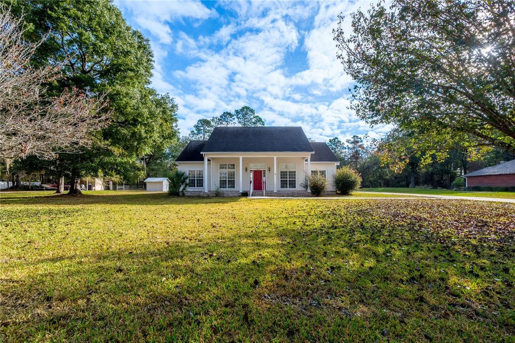 Photo of 15989 NE 15th Place, Starke, FL 32091 (MLS # GC535869)