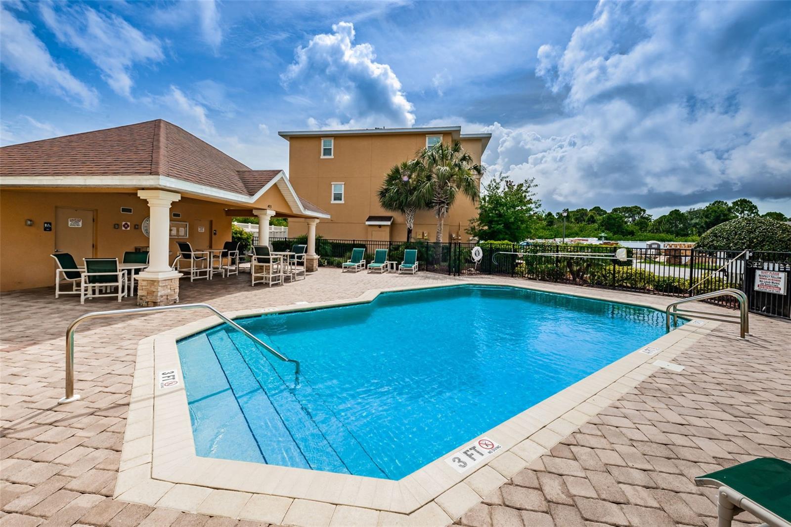 SEA FOREST BEACH CLUB TWNHM - Residential