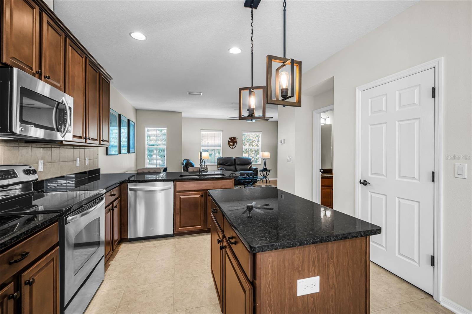 SEA FOREST BEACH CLUB TWNHM - Residential