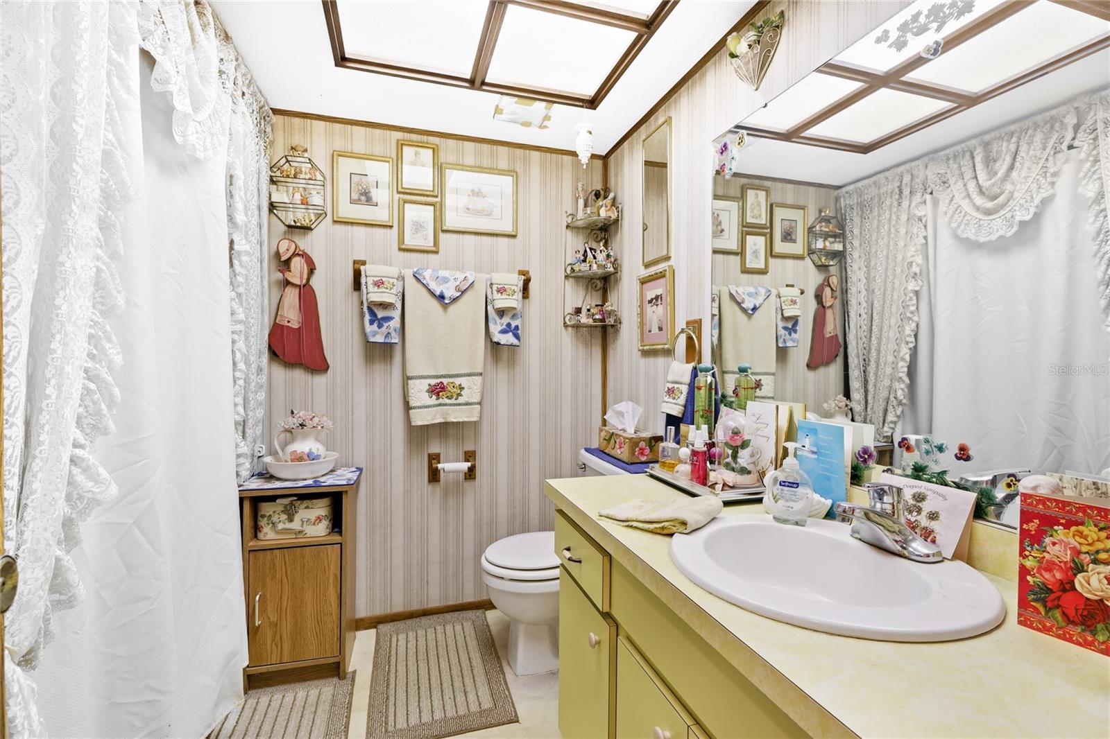 RIDGEWOOD ESTATES 19TH ADD - Residential