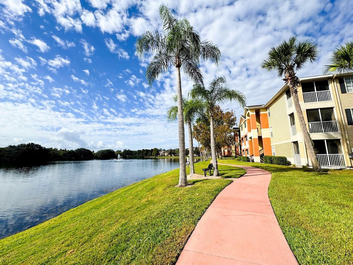 VILLAS AT LAKESIDE A CONDO - Residential