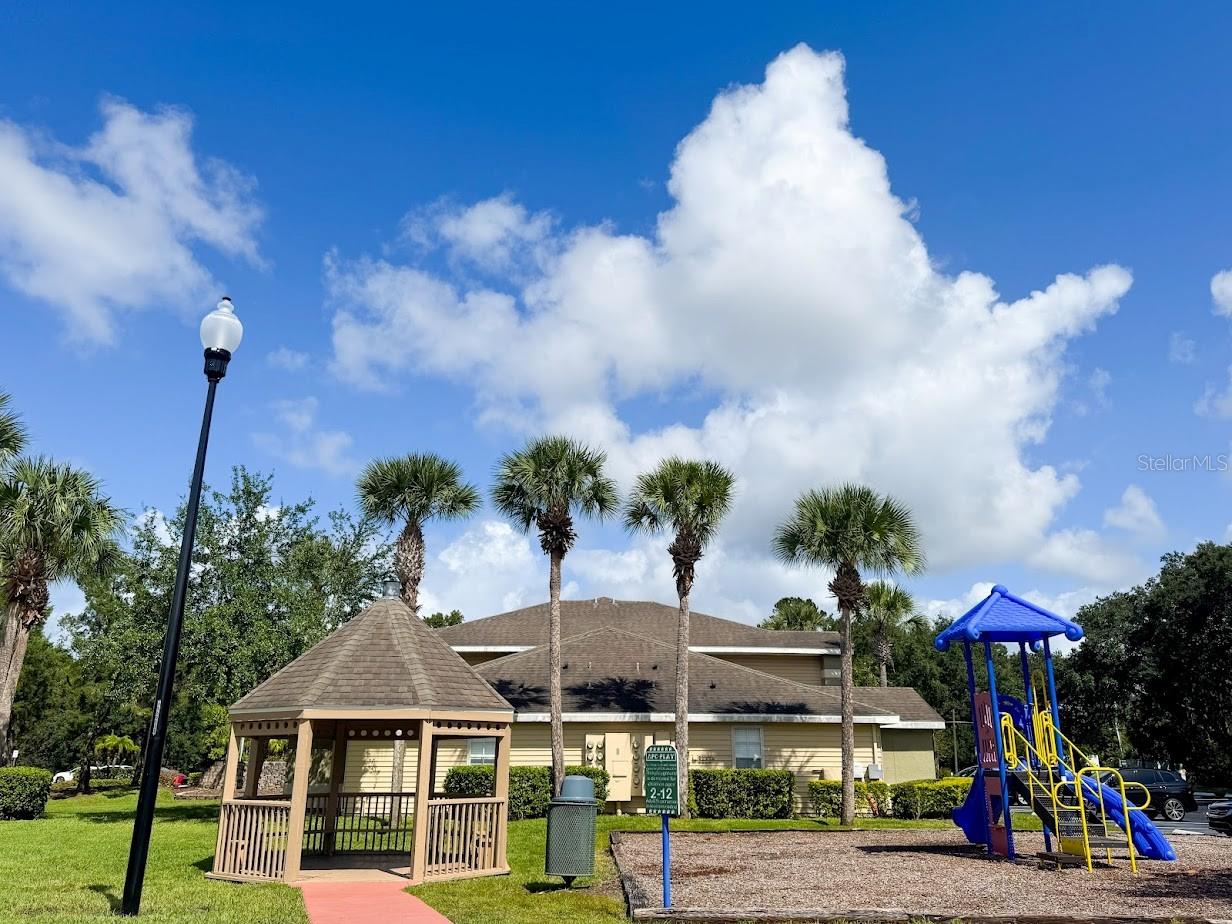 VILLAS AT LAKESIDE A CONDO - Residential