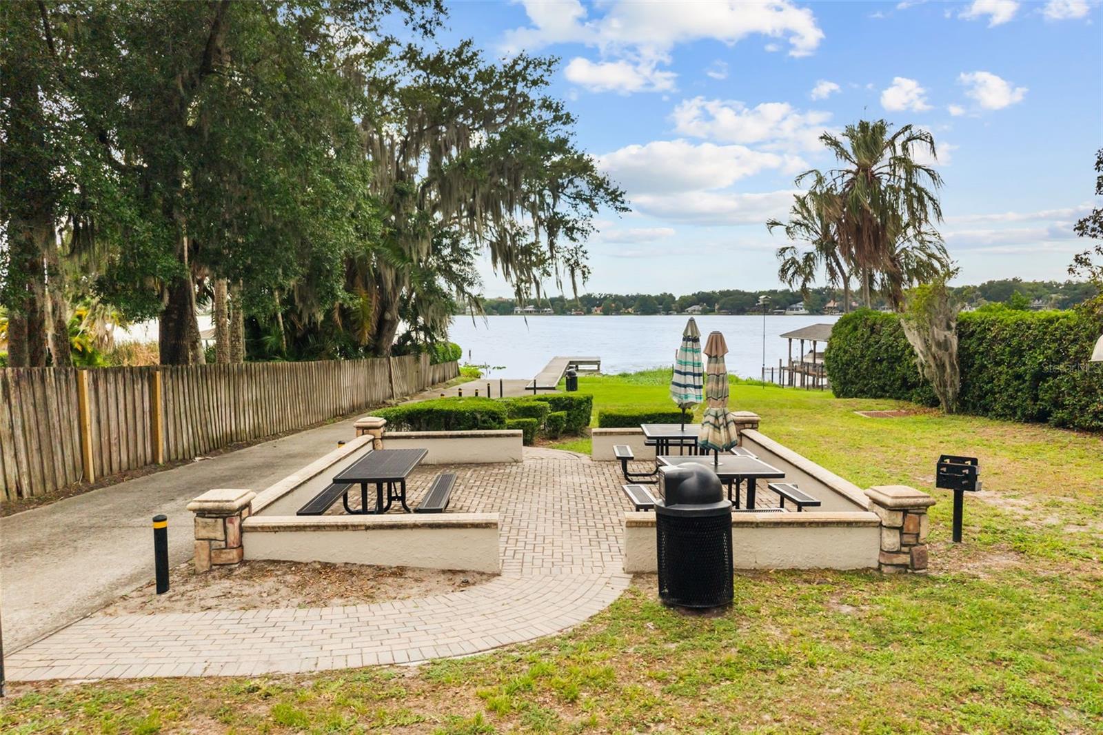 DOMMERICH ESTATES 3RD ADD MAITLAND - Residential