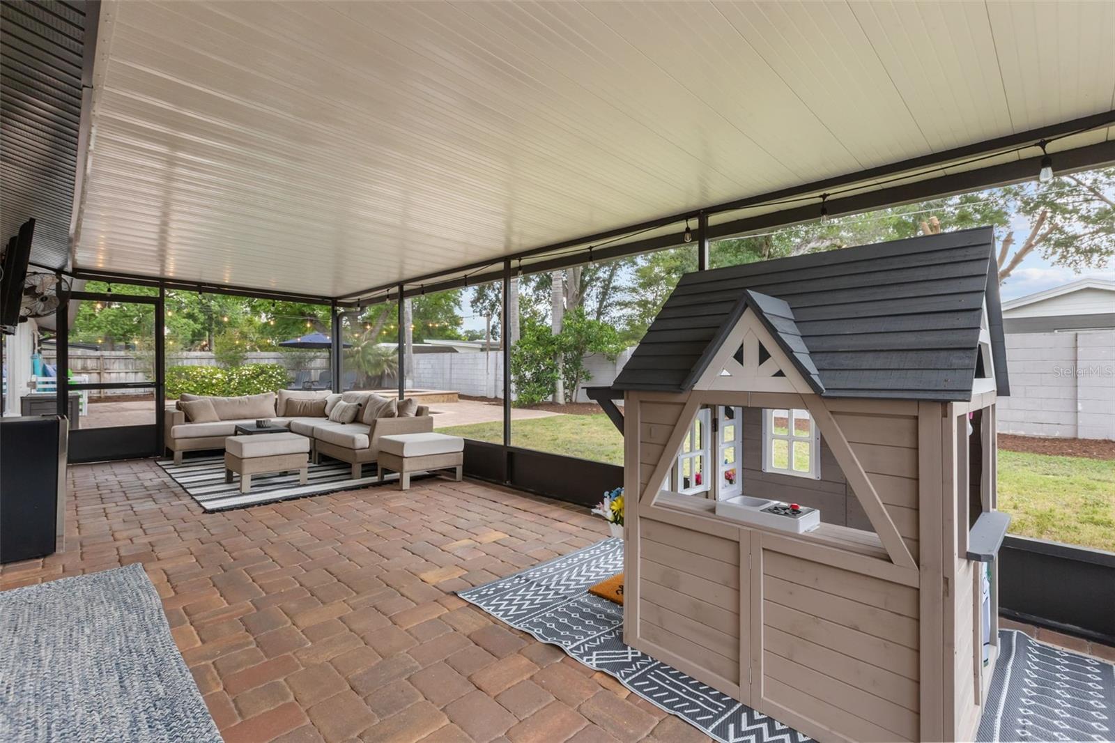 DOMMERICH ESTATES 3RD ADD MAITLAND - Residential