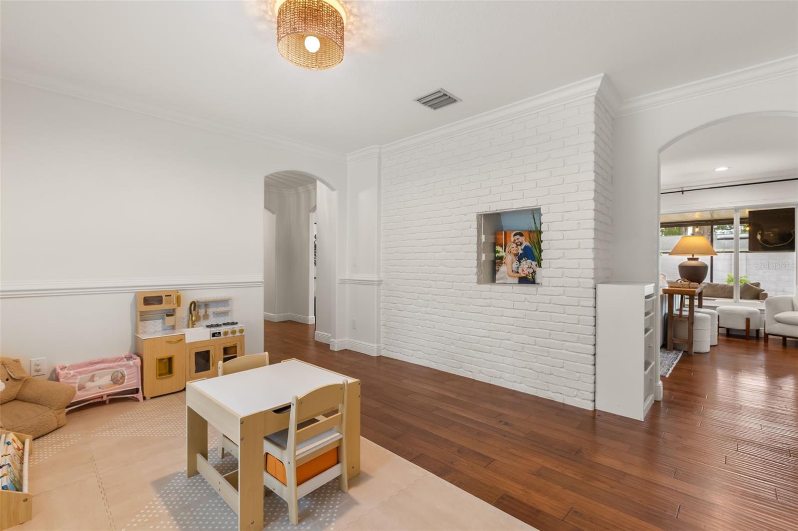 DOMMERICH ESTATES 3RD ADD MAITLAND - Residential
