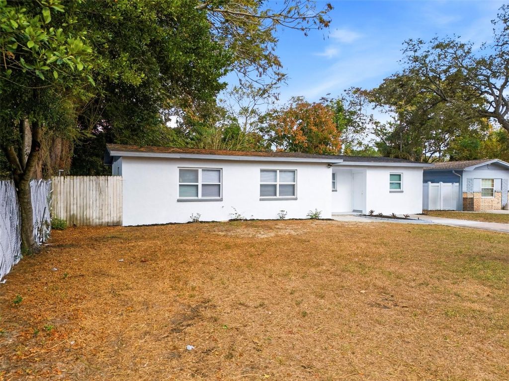 Photo of 1808 Heather Avenue, Tampa, FL 33612 (MLS # TB8454085)