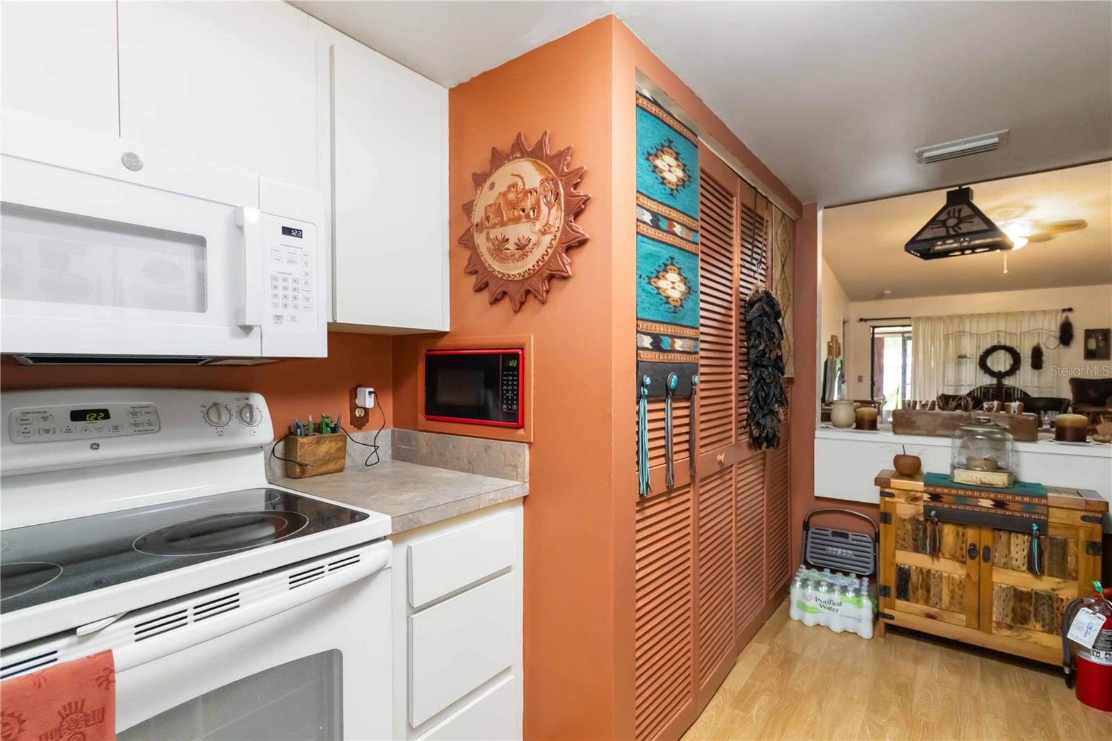 MEADOWCROFT SOUTH - Residential