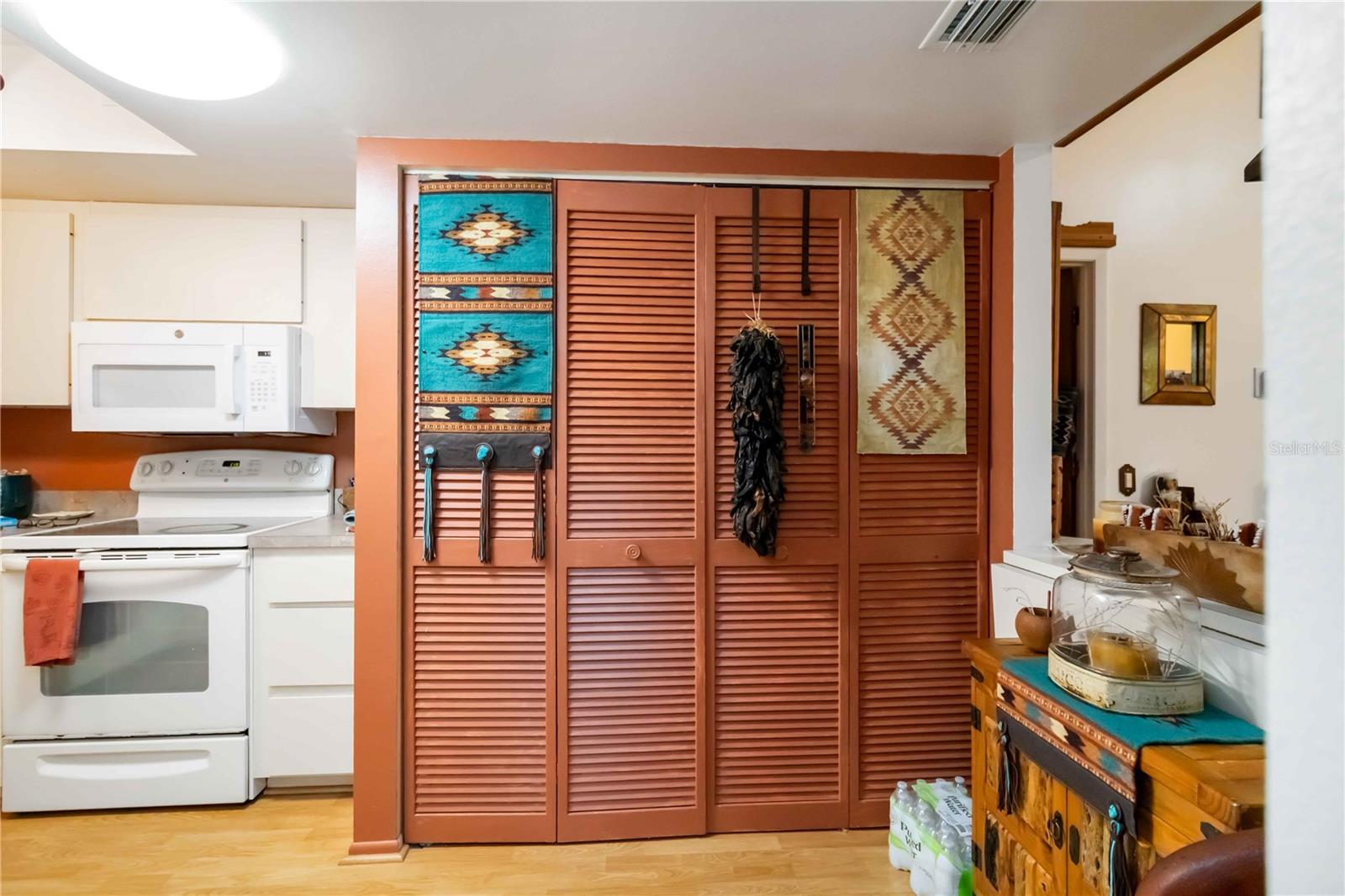 MEADOWCROFT SOUTH - Residential