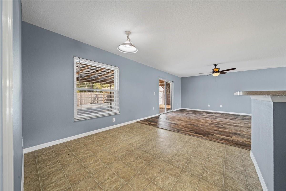 SILVER SPGS SHORES UN 24 - Residential