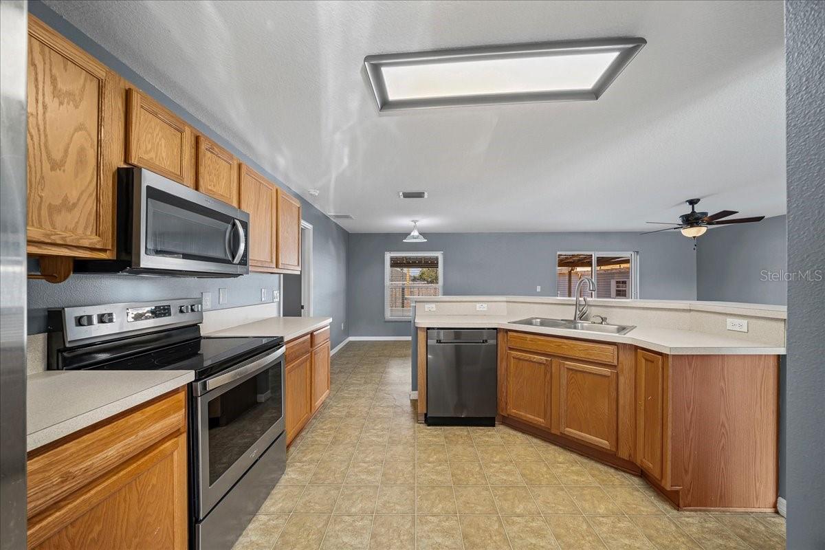 SILVER SPGS SHORES UN 24 - Residential