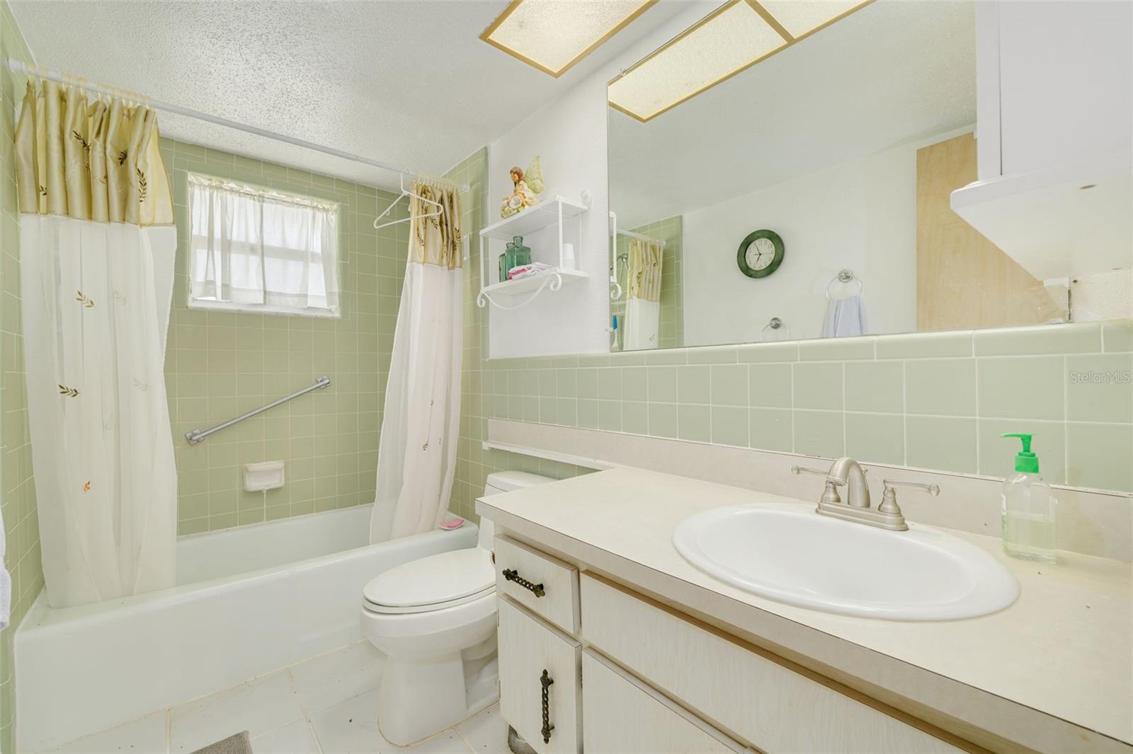 ROTHMOOR ESTATES CONDO - Residential
