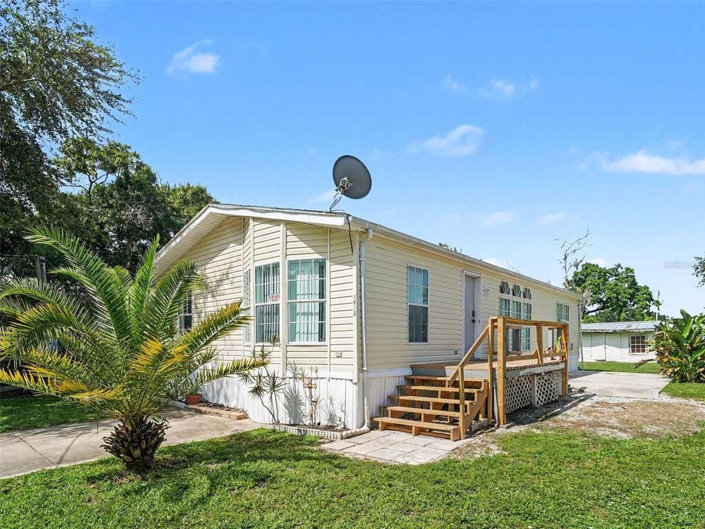 Photo of 4928 Elizabeth Avenue, Sarasota, FL 34233 (MLS # A4701438)