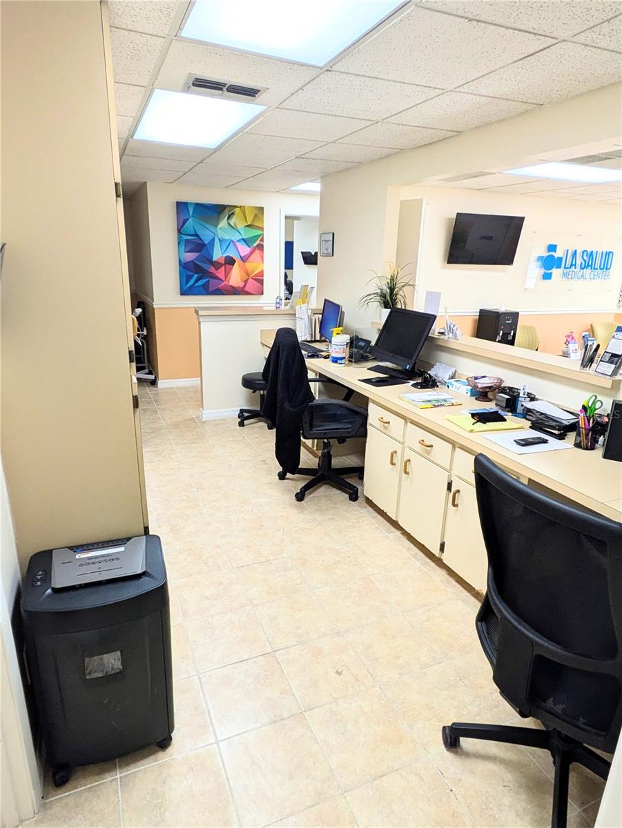 PARKWOOD PROFESSIONAL CENTER - Commercial Lease