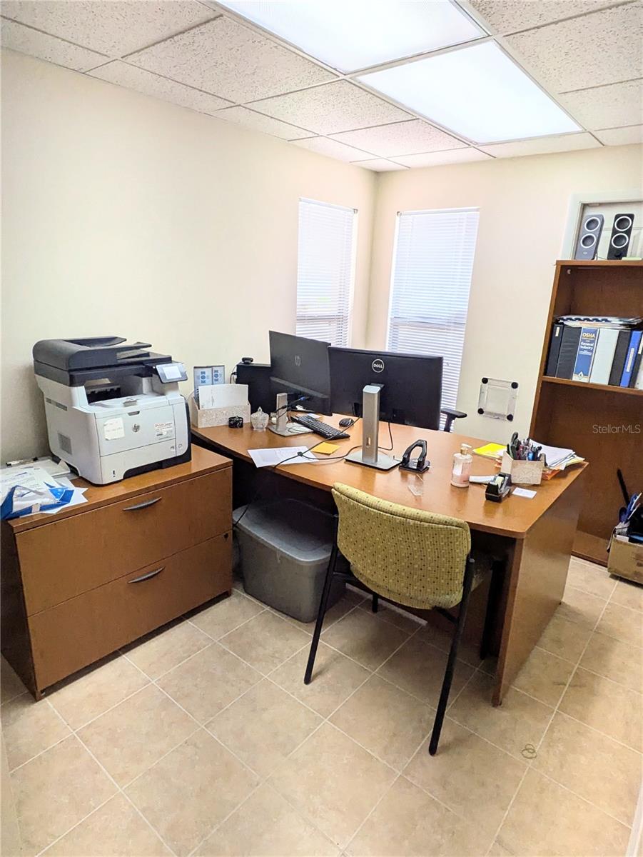 PARKWOOD PROFESSIONAL CENTER - Commercial Lease