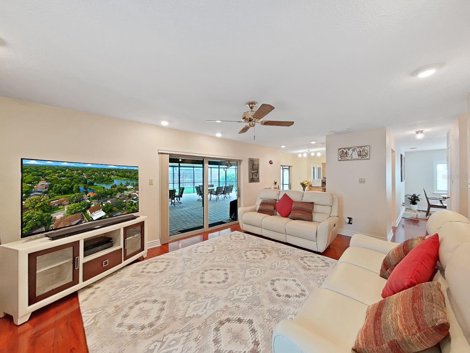 1367 CORNER OAKS DRIVE