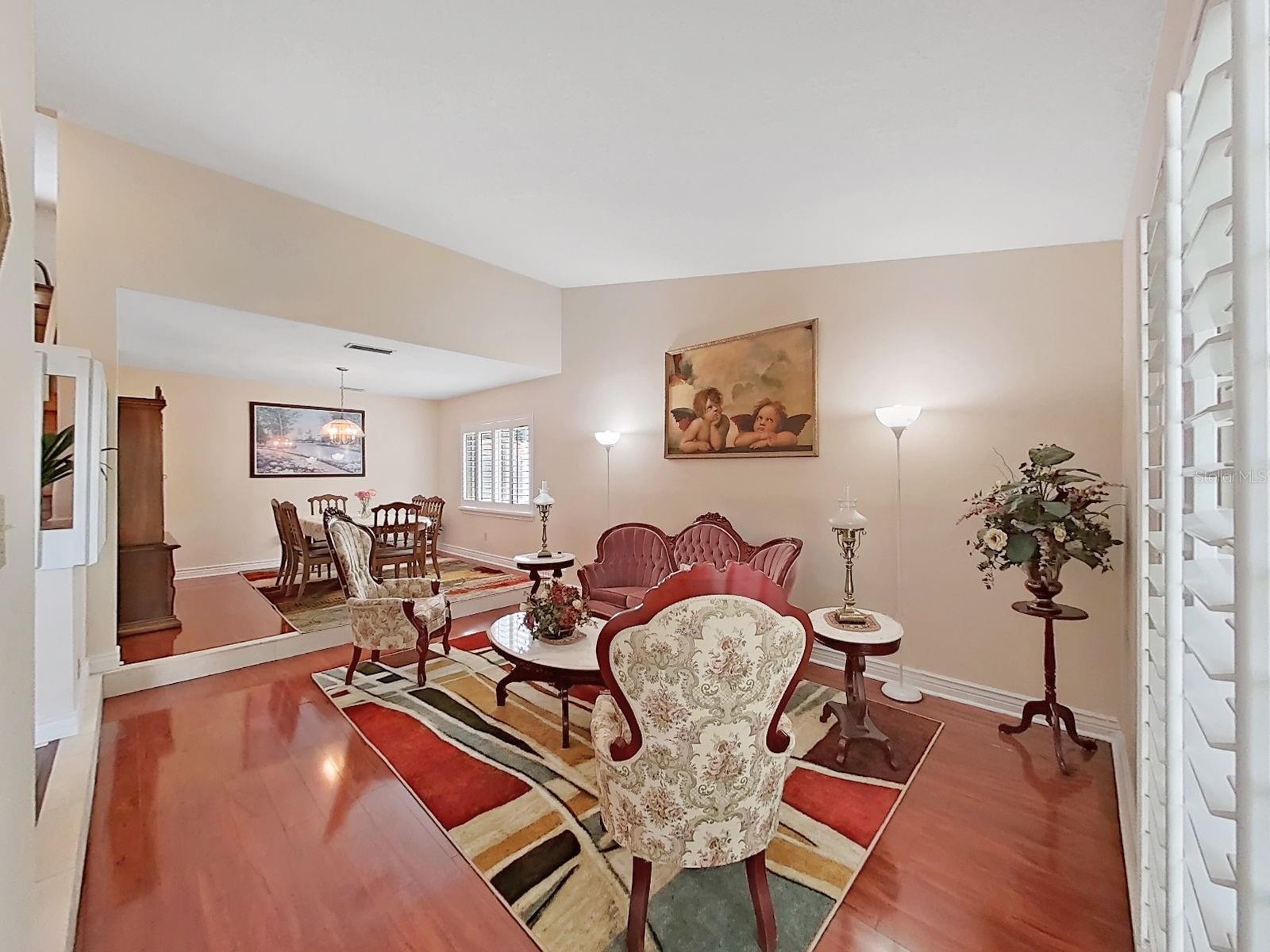 1367 CORNER OAKS DRIVE
