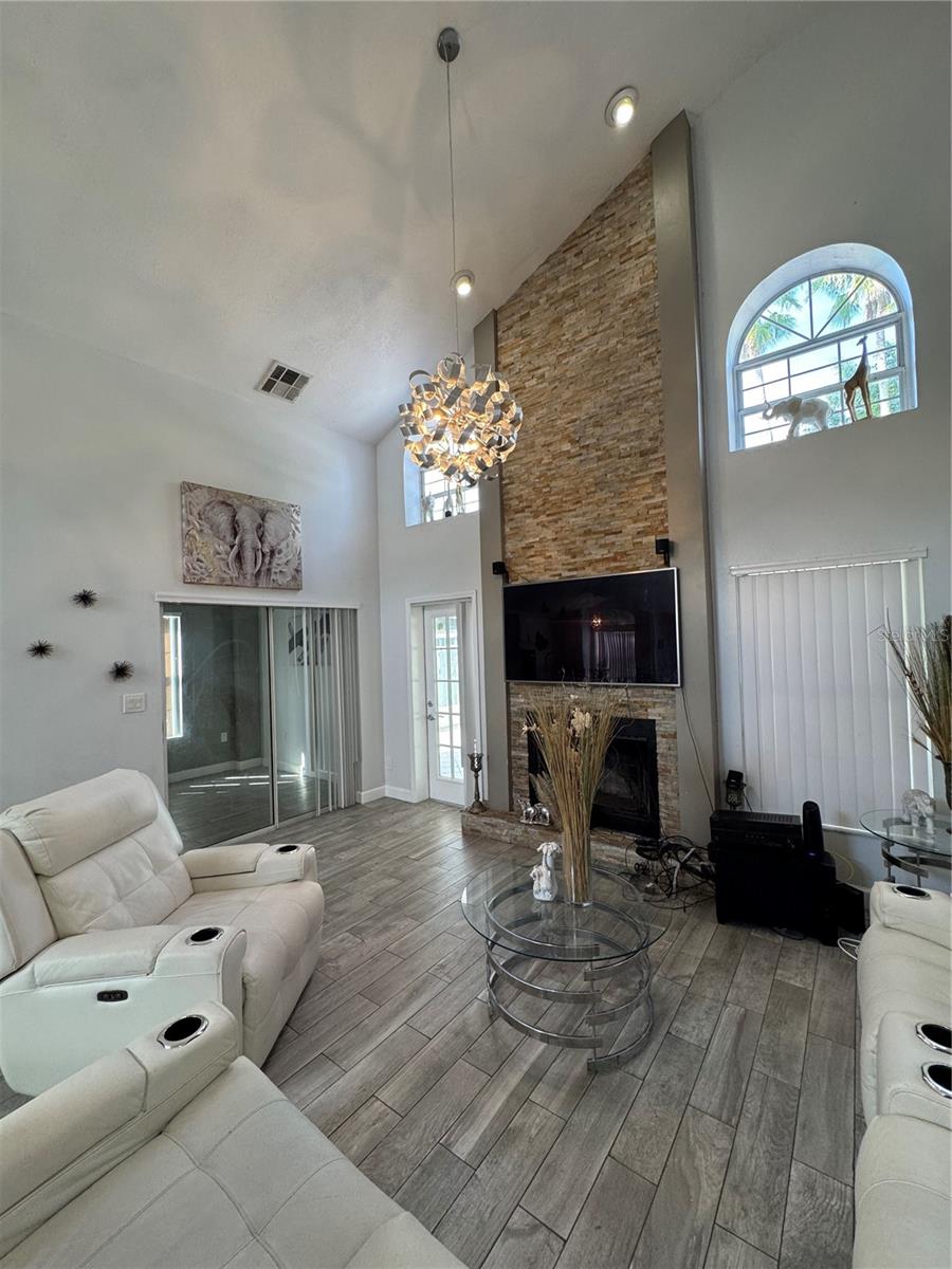 HUNTERS CREEK TR 155 - Residential