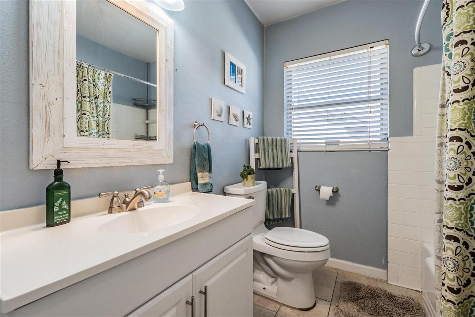 CENTRAL AVE HOMES 1ST ADD - Residential