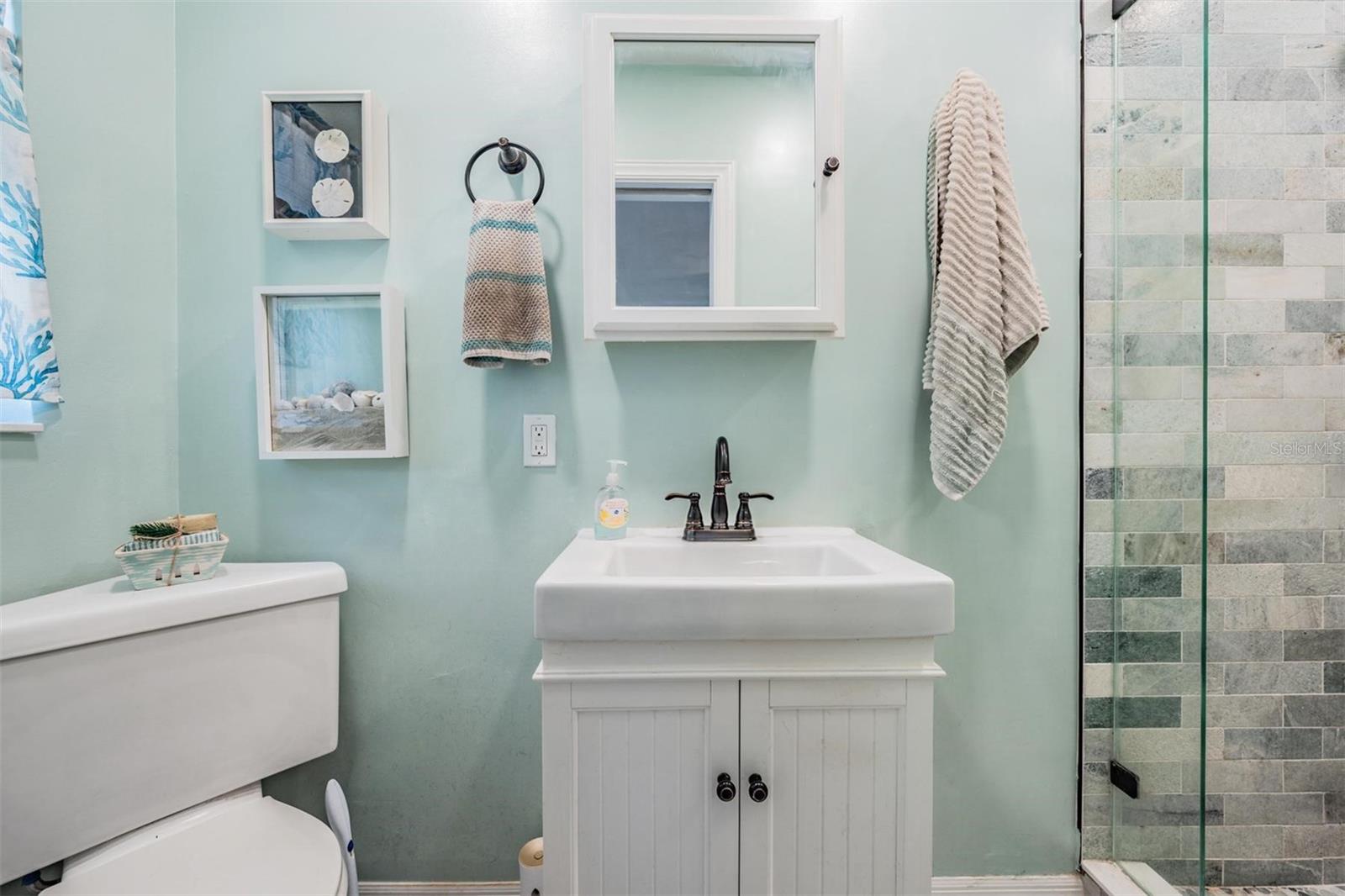 CENTRAL AVE HOMES 1ST ADD - Residential