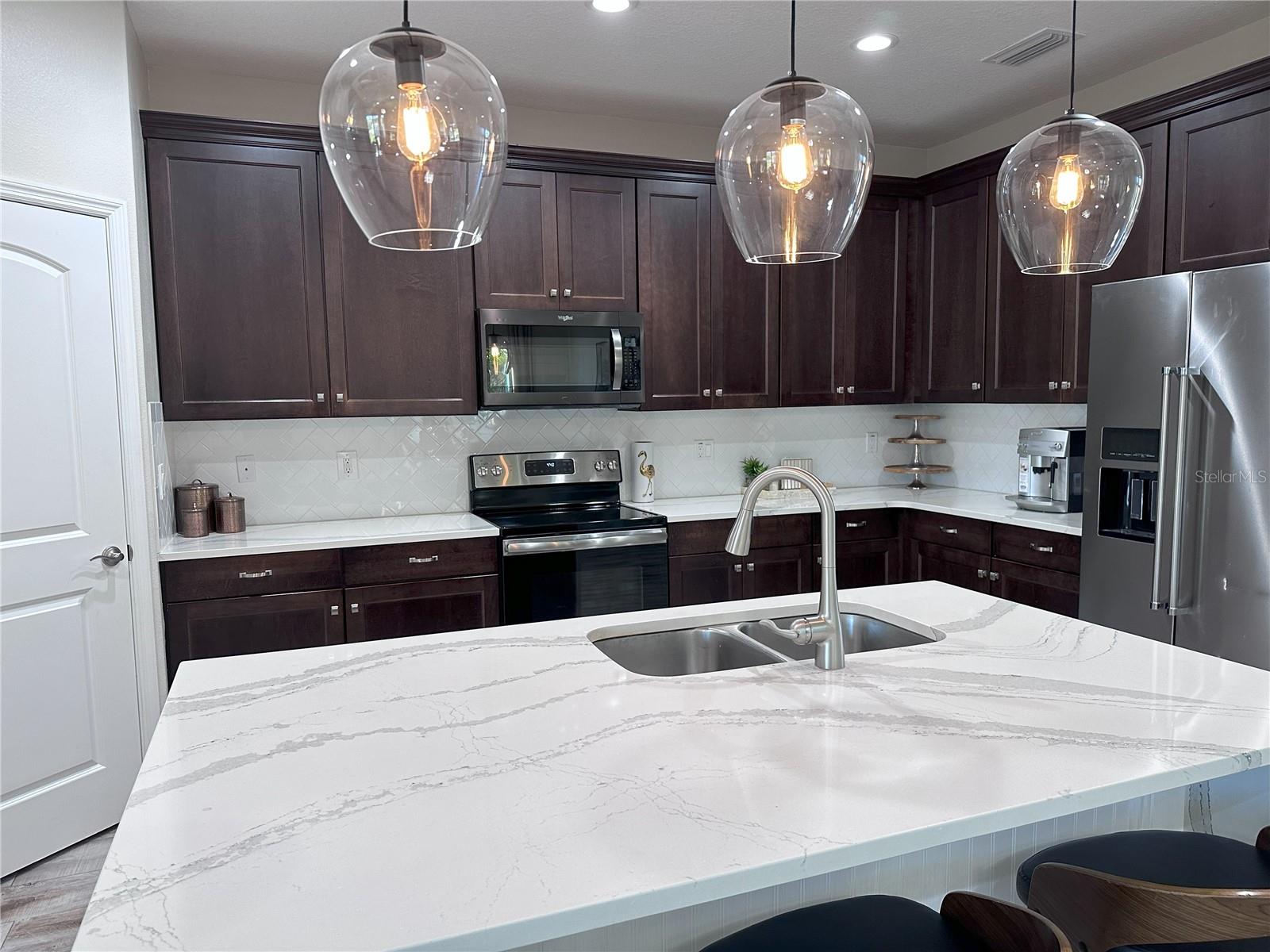 ROSE HAVEN PH 01 - Residential